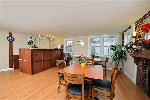 Howard Johnson By Wyndham West Yarmouth Cape Cod Buitenkant foto