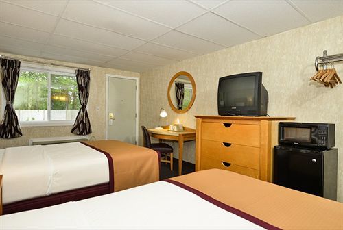 Howard Johnson By Wyndham West Yarmouth Cape Cod Buitenkant foto
